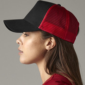 Snapback trucker